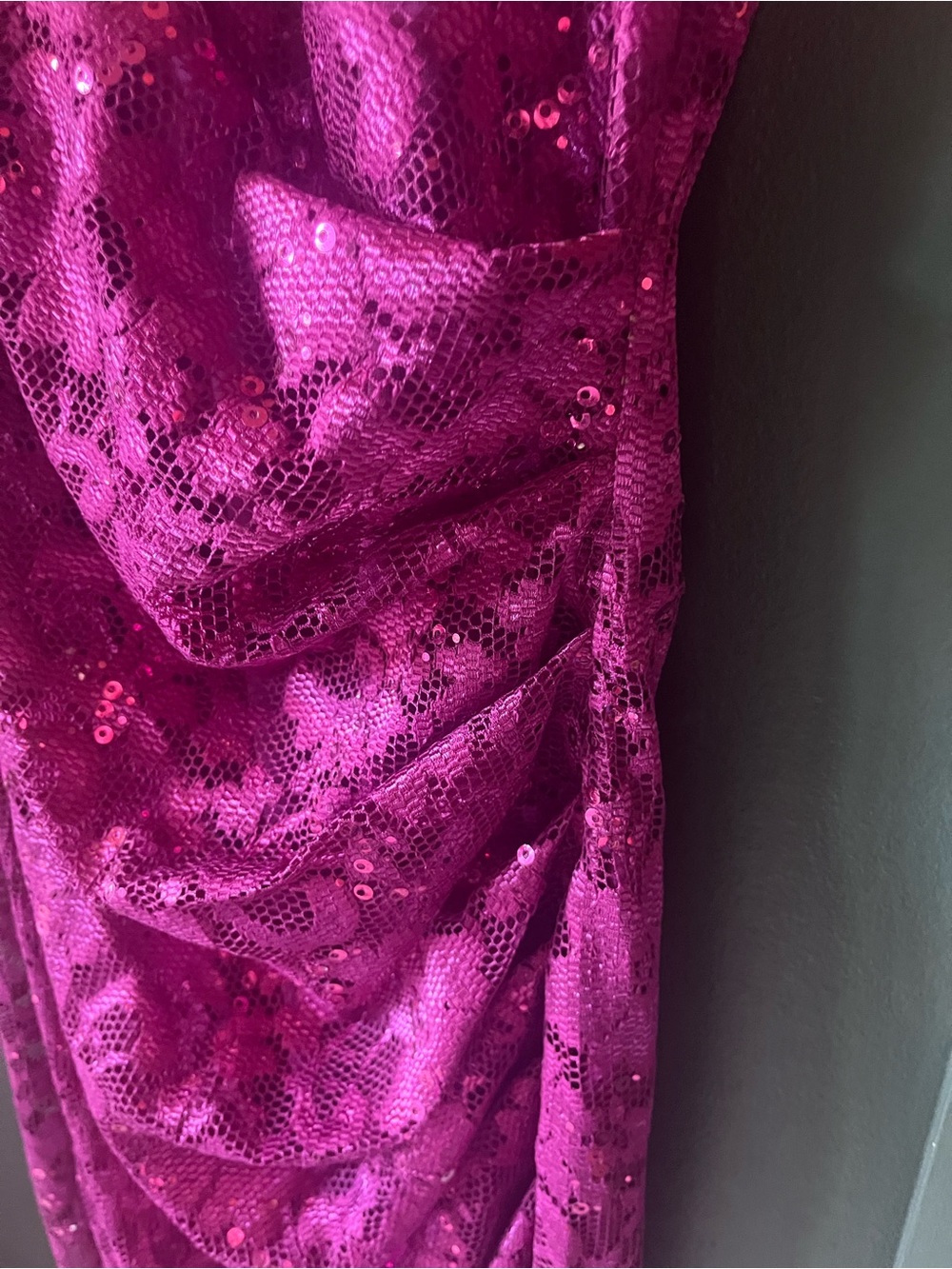 Goddess Fuchsia Lace Midi Dress with V-Neck - Picture 5 of 11